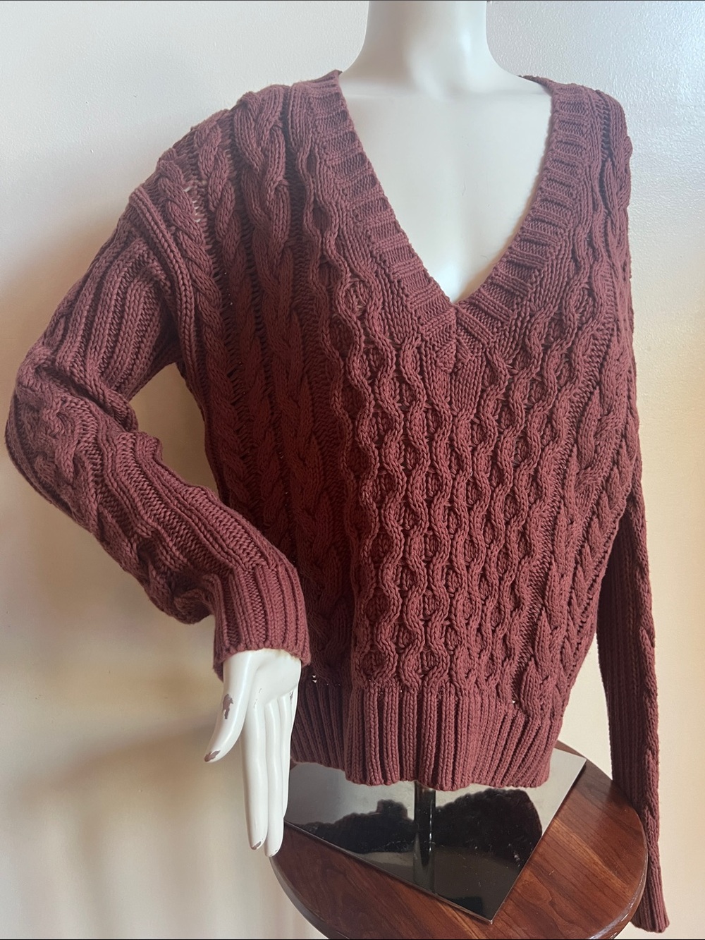 John + Jenn Women's Cable Knit V-Neck Sweater in Mauve